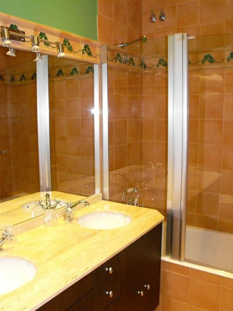 Don Cecilio Guesthouse San Sebastian Gasthuis